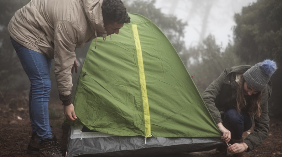 چادر اضطراری یک سرپناه موقت