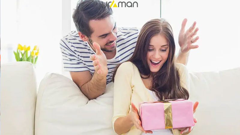 بهترین هدیه برای همسر خانه‌دار؛ ایده‌هایی برای آرامش، سرگرمی و حال خوب